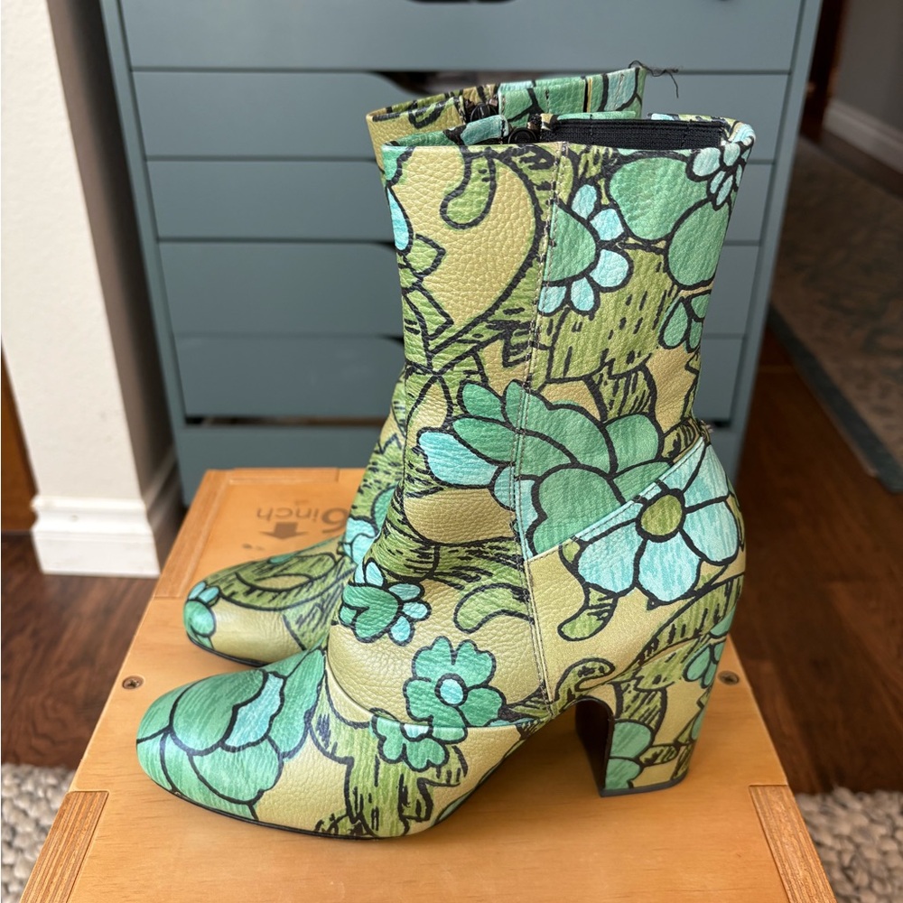 Rachel Comey AMAZING Floral Green Saco Boots
